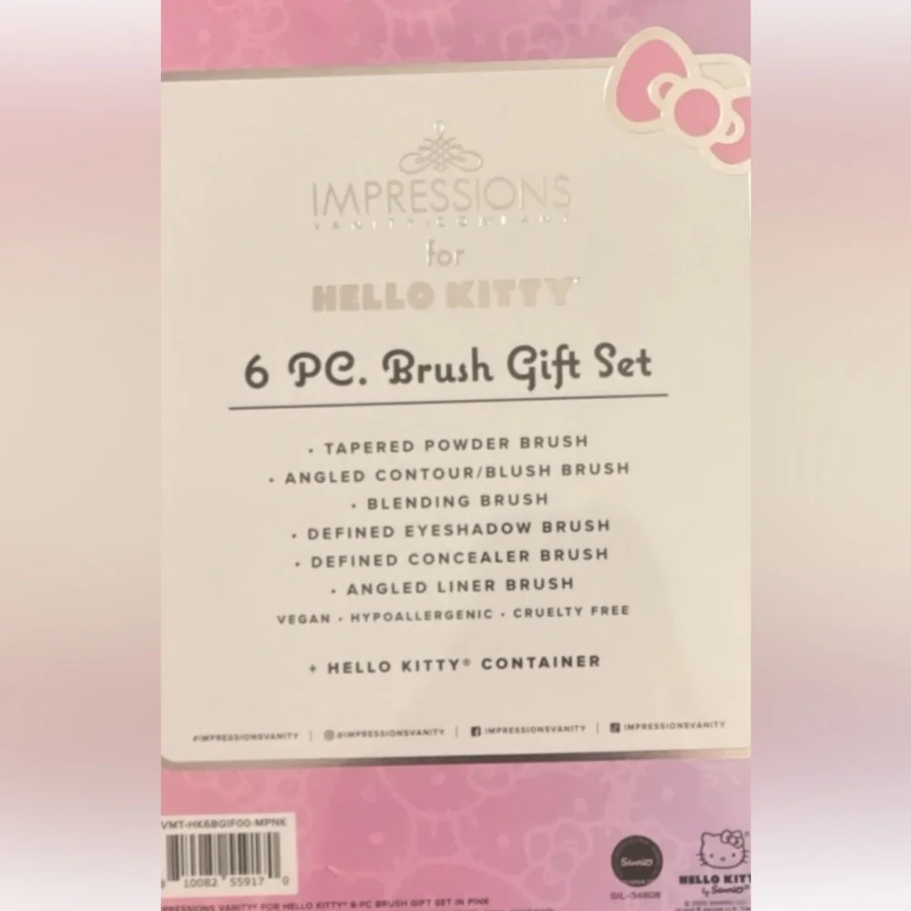 NIB Hello Kitty Impressions 6 Pc Makeup Brush Gift Set W/Container Matte Pink